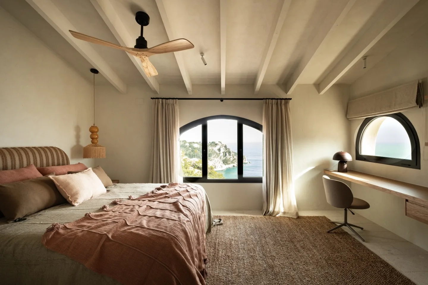 Ca Nest
