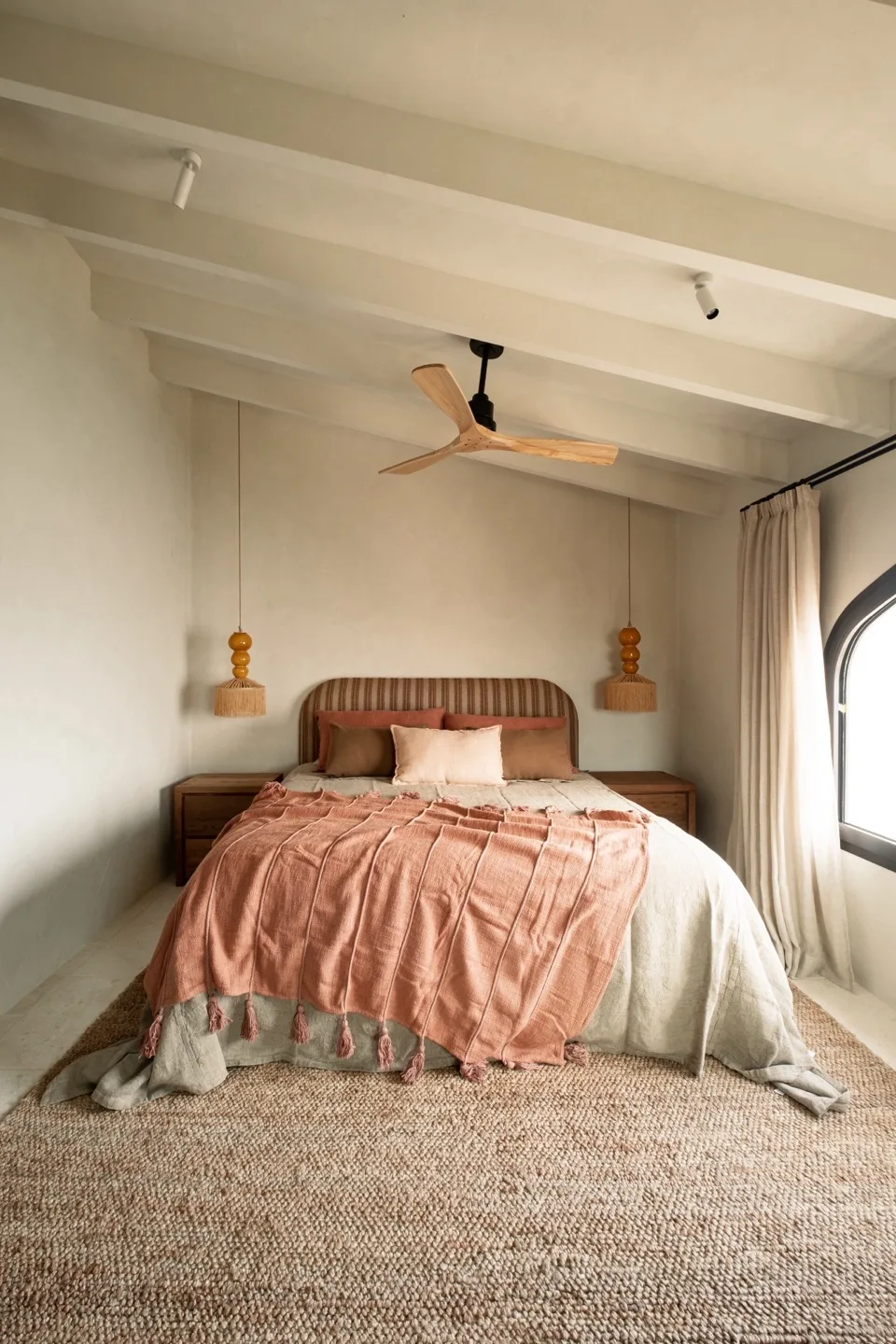 Ca Nest